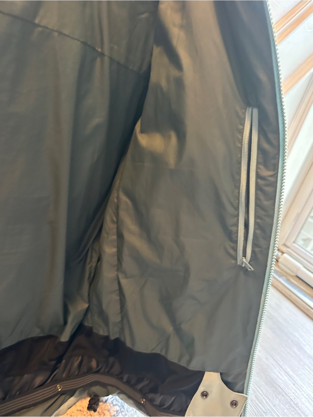 Flylow down jacket - Picture 6 of 8